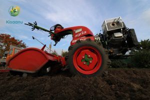 हिंदी शीर्षक: कृषि टिप्स: मजदूरों की कमी? 1 लीटर डीजल में कई बीघा जुताई करें, पावर वीडर के फायदों के बारे में जानें